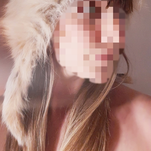 Fur hat - Picture 2 of 4